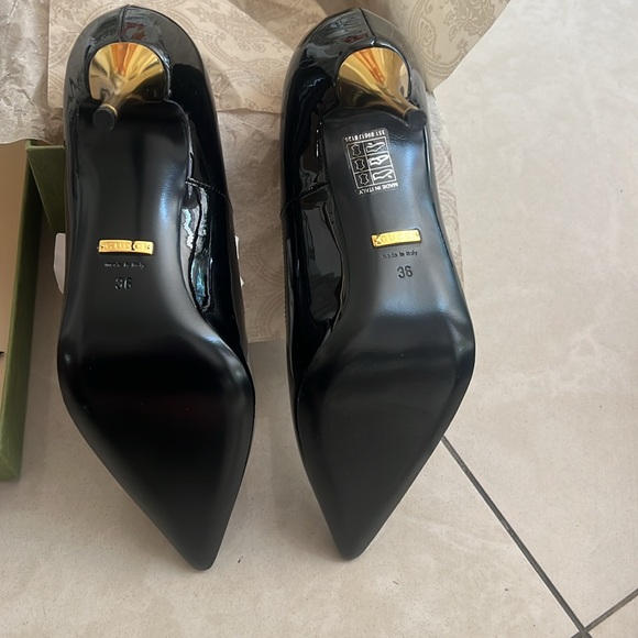 GUCCI brand new!!! Patent pump. - Picture 6 of 10